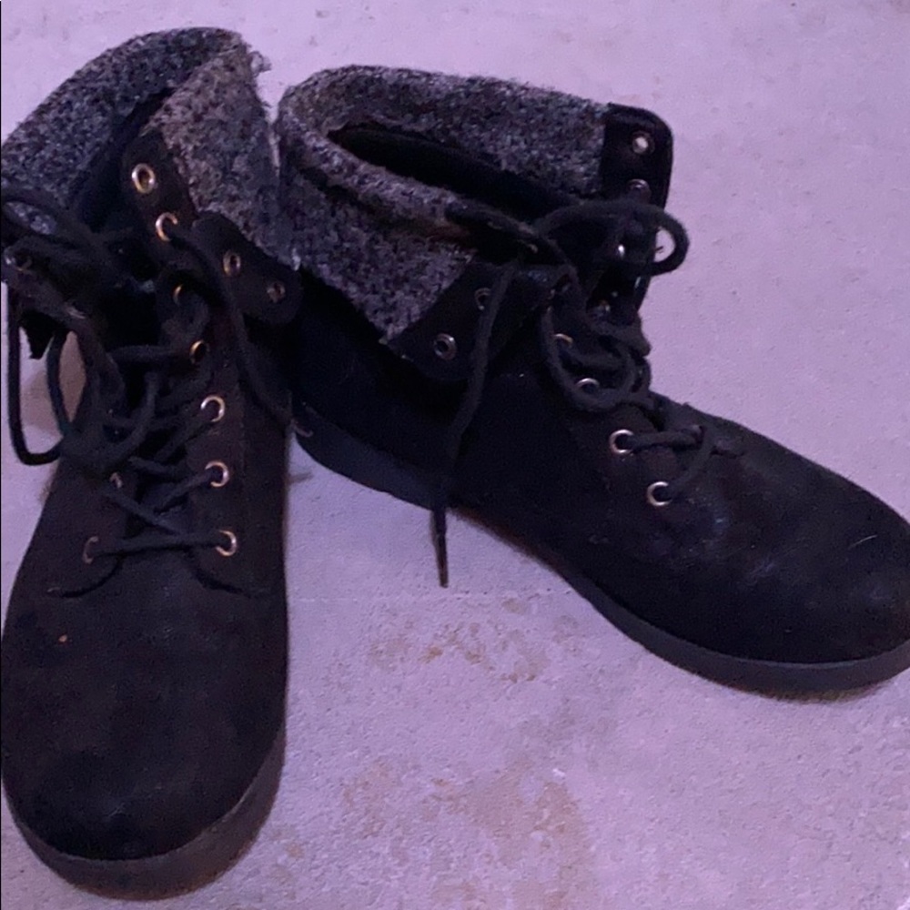 Booties - Picture 4 of 5
